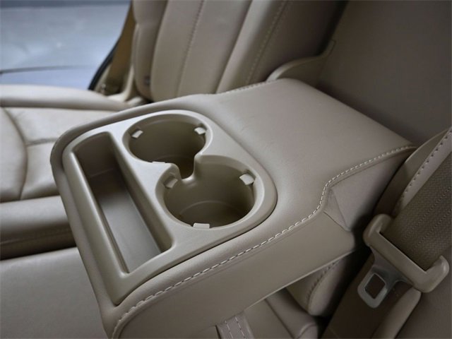 Used 2019 Nissan Pathfinder Platinum image 16