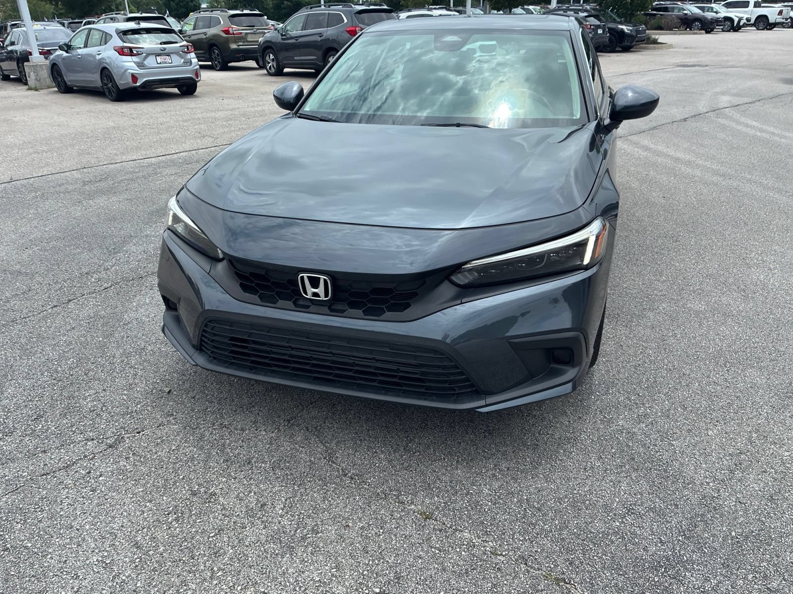 Used 2022 Honda Civic EX-L image 4
