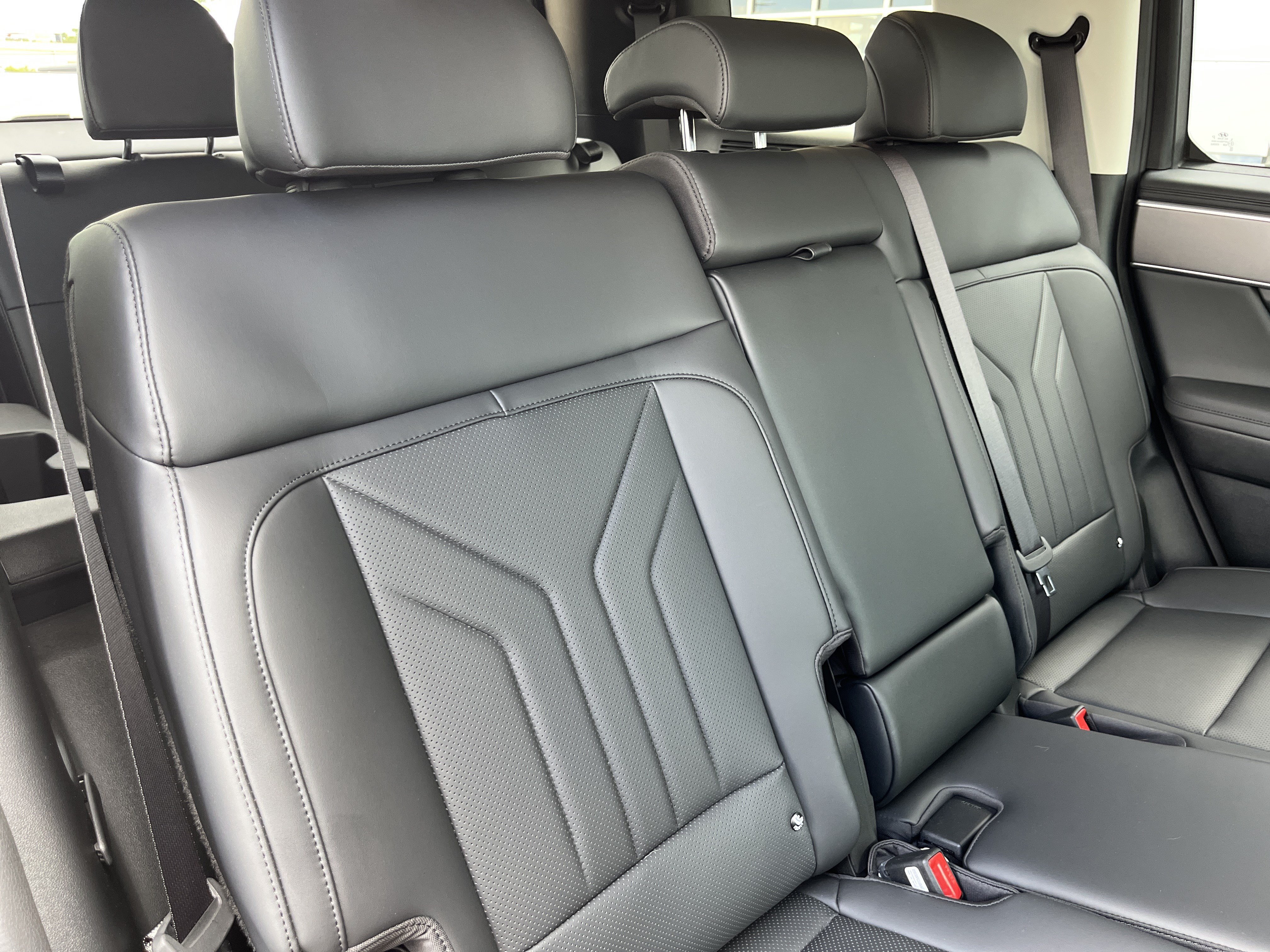 Used 2026 Hyundai Santa Fe SEL FWD image 17
