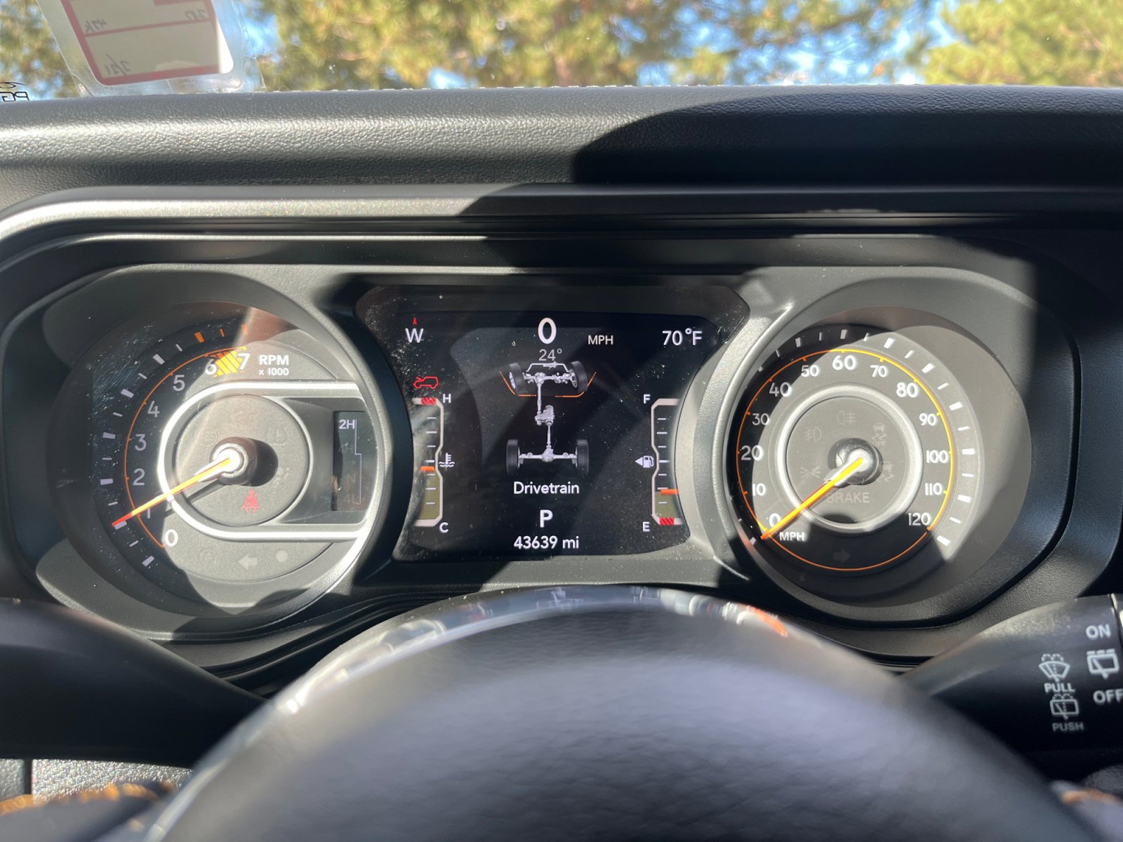 Used 2024 Jeep Wrangler Sahara image 10