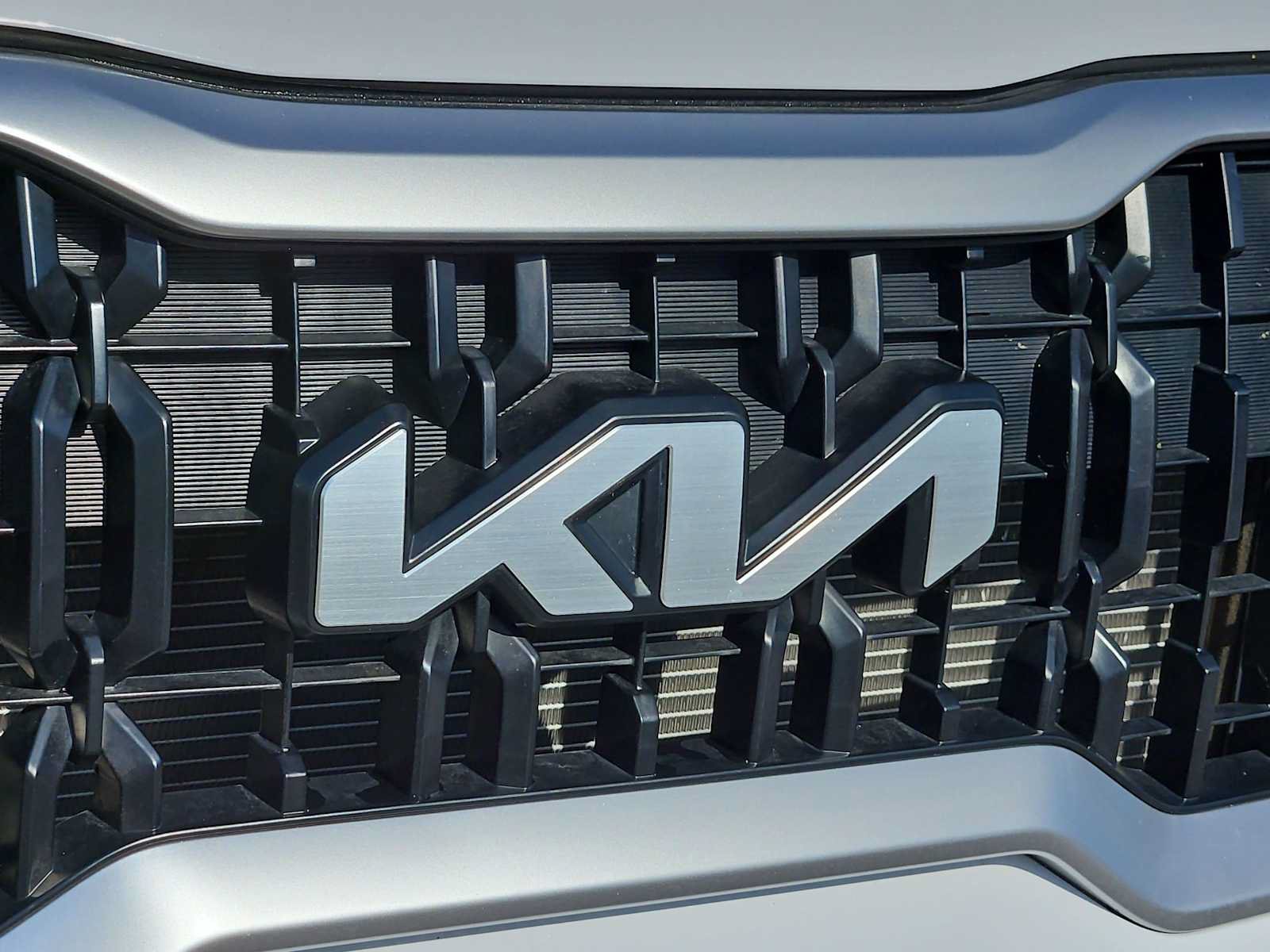 Certified 2025 Kia Telluride EX FWD image 12