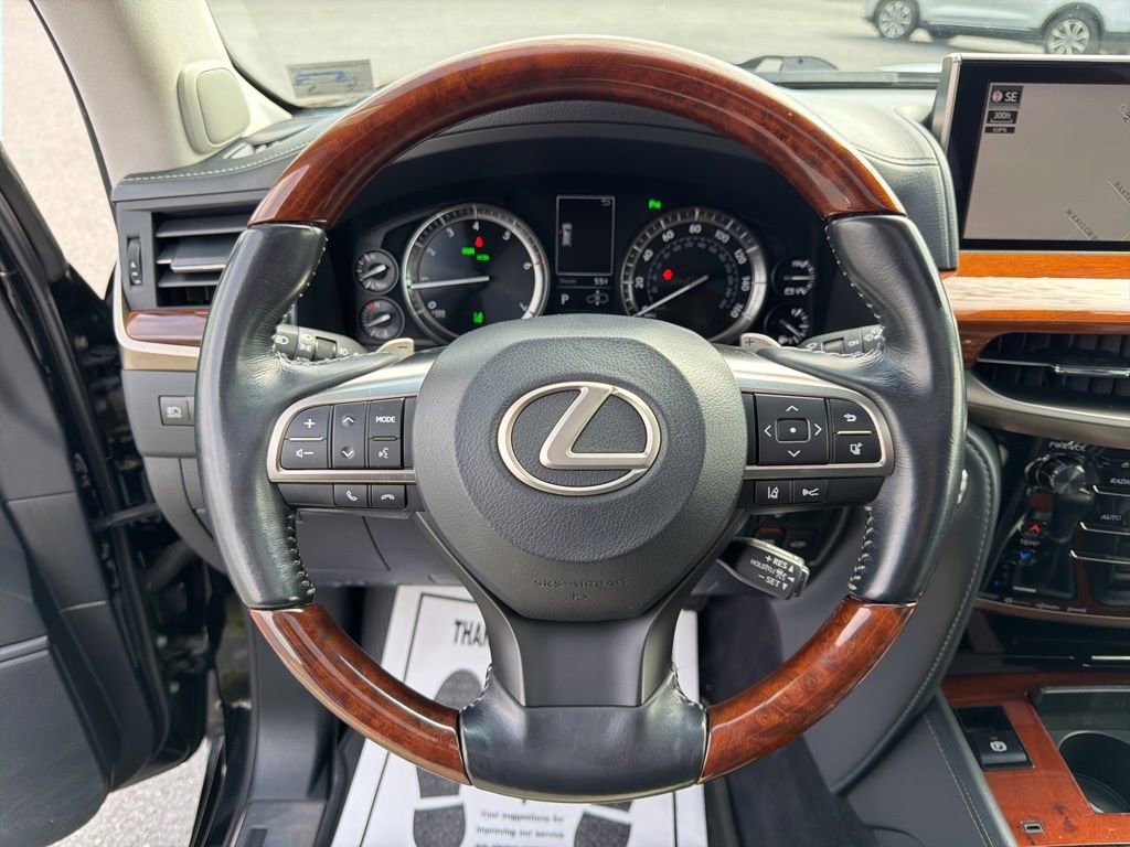 Used 2016 Lexus LX 570 4WD w/ Luxury Package image 30