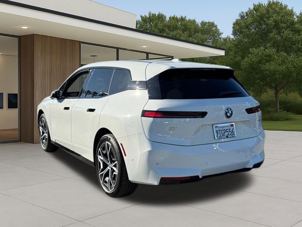 Used 2026 BMW iX xDrive45 image 11