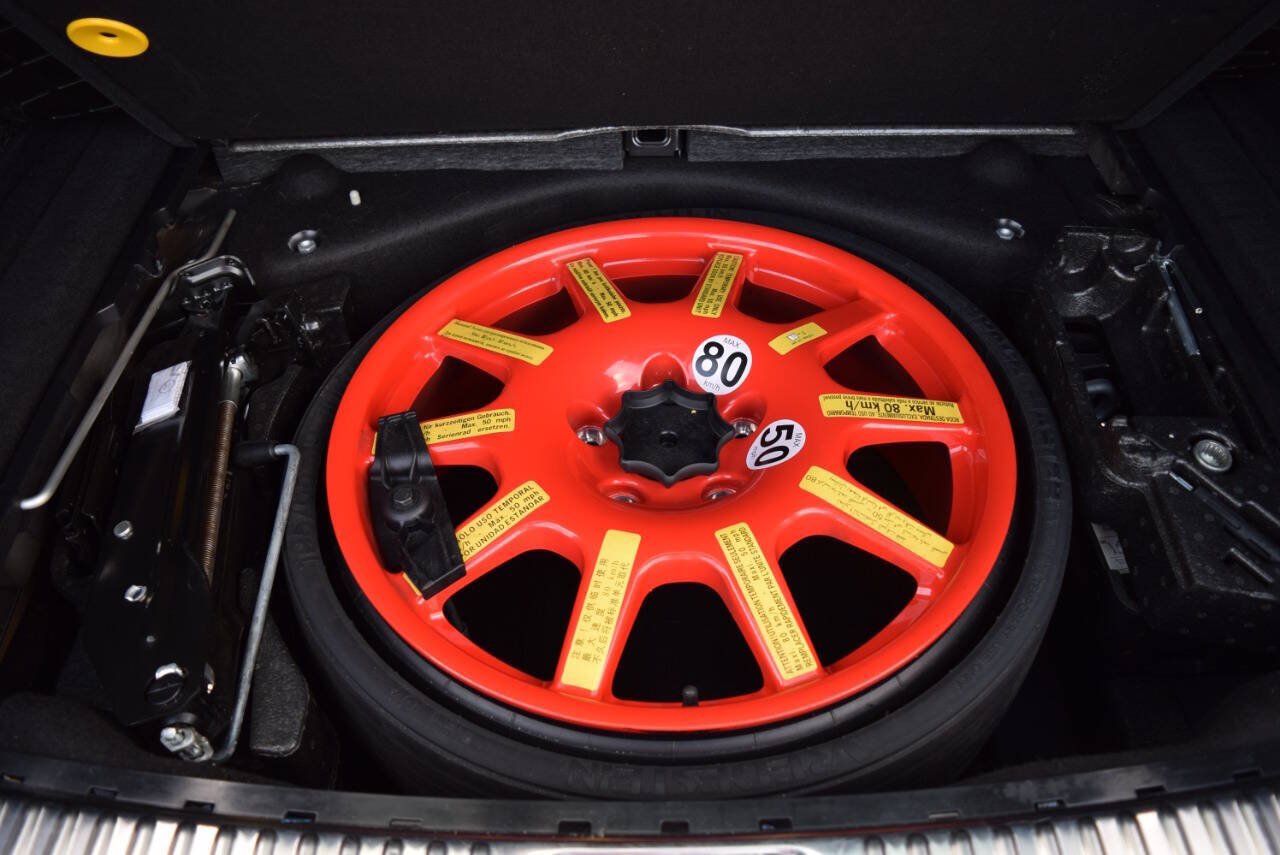 Used 2017 Porsche Cayenne GTS AWD/4WD image 81