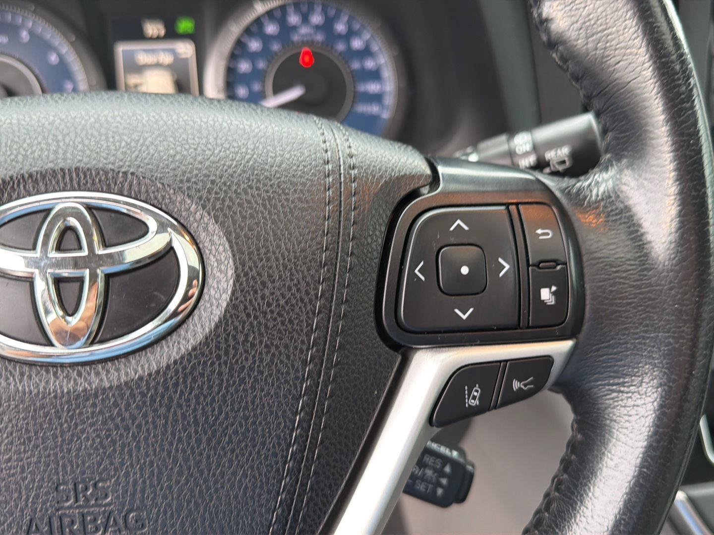Used 2019 Toyota Sienna XLE Premium FWD image 20