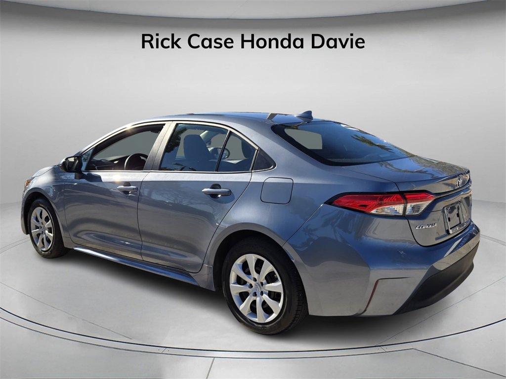 Used 2024 Toyota Corolla LE image 8