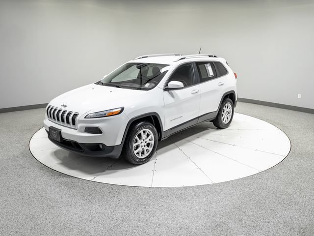 Used 2018 Jeep Cherokee Latitude w/ Safety Group AWD/4WD image 31