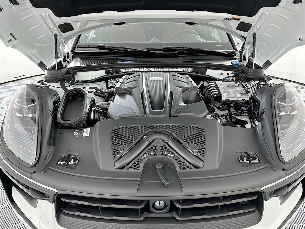 New 2026 Porsche Macan S AWD/4WD image 32