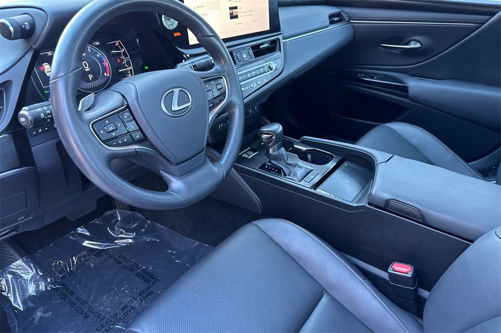Used 2023 Lexus ES 350 w/ Premium Package image 14