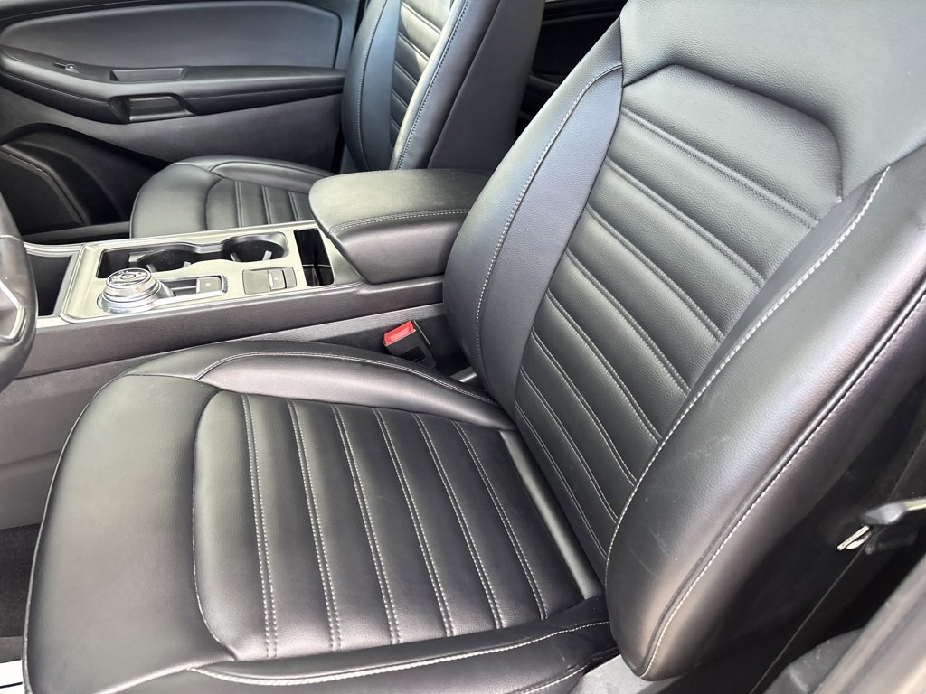 Used 2022 Ford Edge SEL w/ Convenience Package image 23