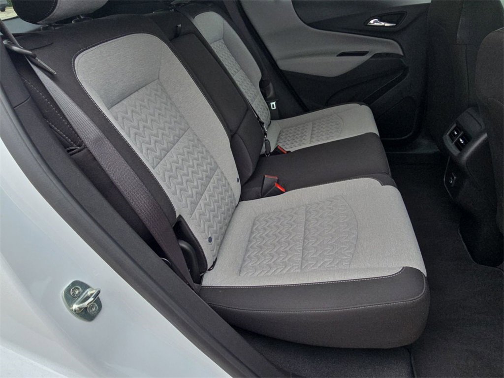 Used 2023 Chevrolet Equinox LT w/ Driver Convenience Package image 28