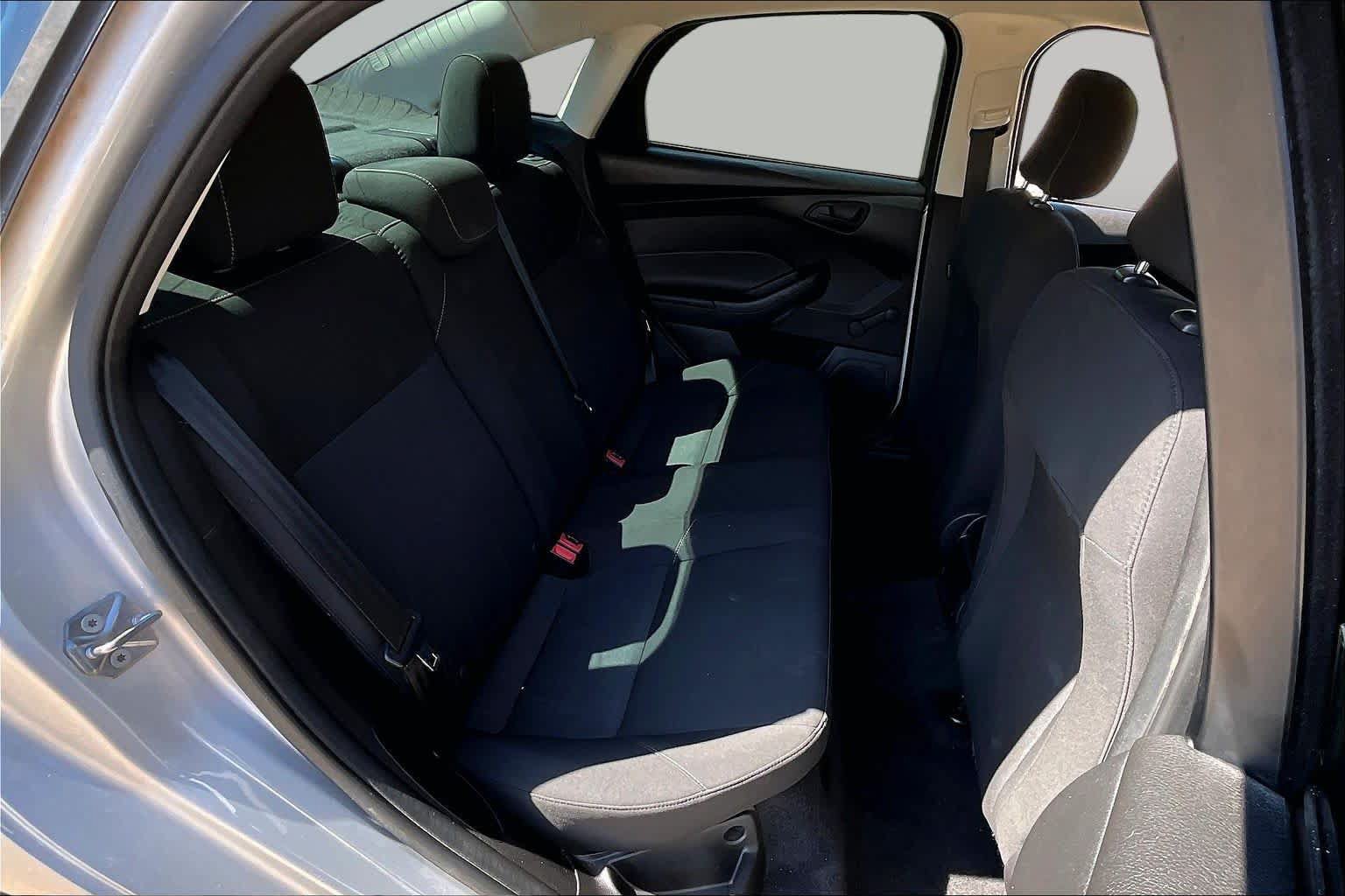 Used 2015 Ford Focus S FWD image 18
