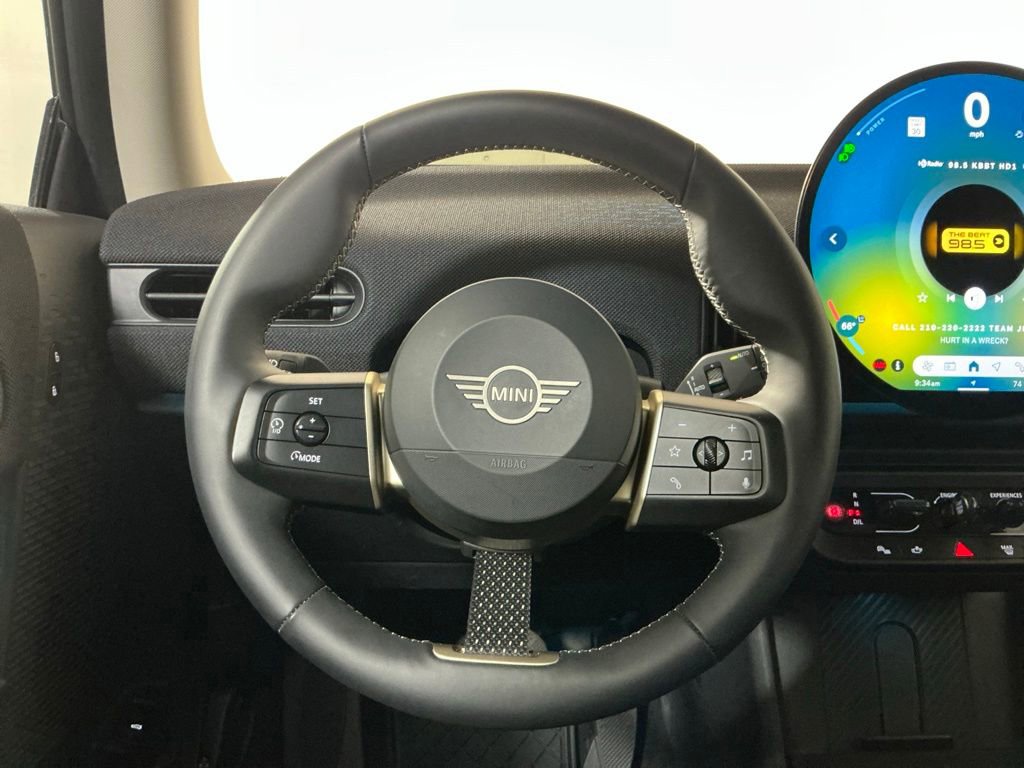 Certified 2025 MINI Cooper 2-Door Hardtop FWD image 16