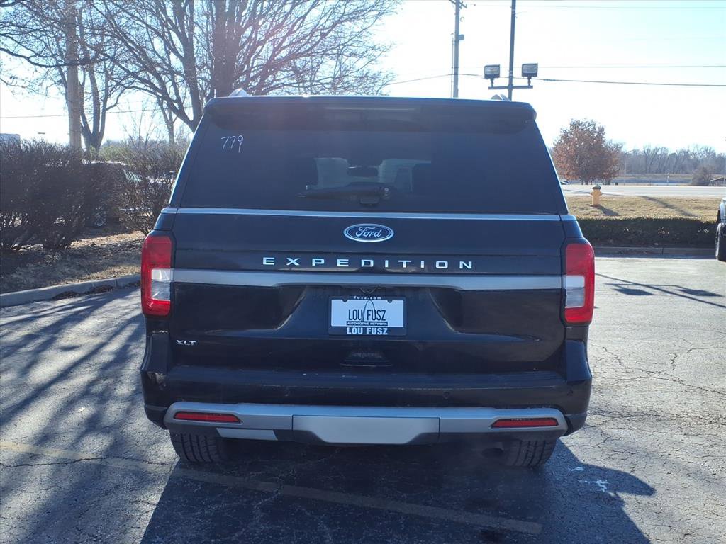 Used 2024 Ford Expedition XLT image 35