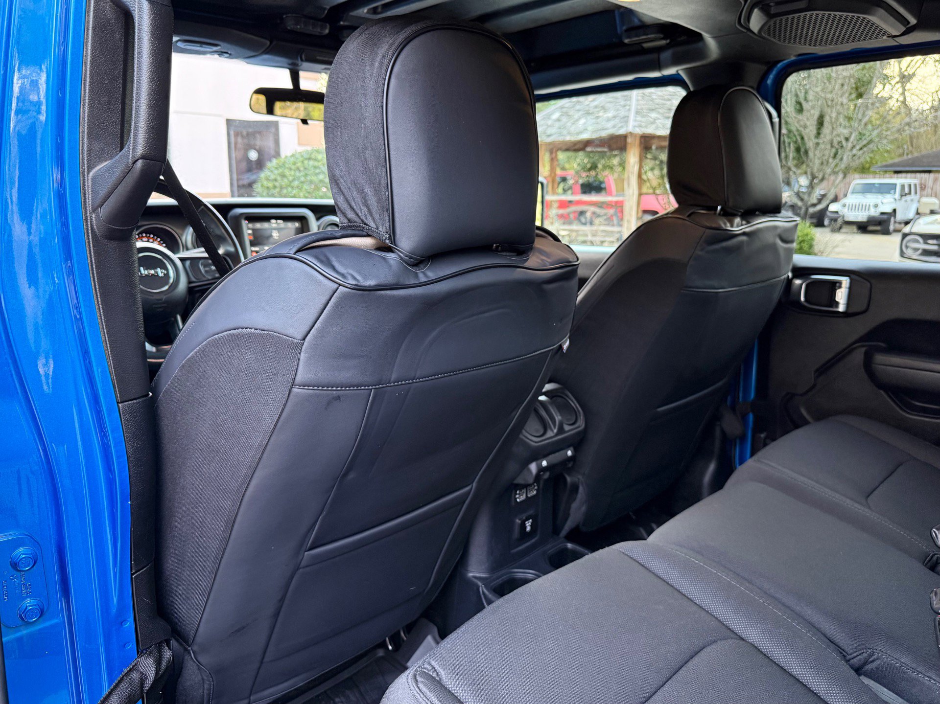 Used 2023 Jeep Gladiator Sport image 36