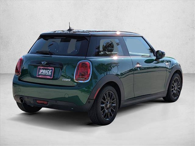 Used 2021 MINI Cooper 2-Door Hardtop w/ Driver Assistance Package FWD image 5