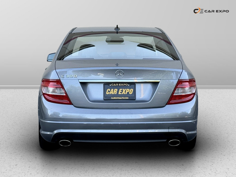 Used 2011 Mercedes-Benz C 300 Sedan image 5