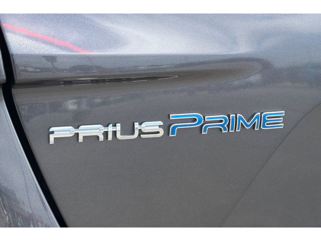 Certified 2022 Toyota Prius Prime LE FWD image 31