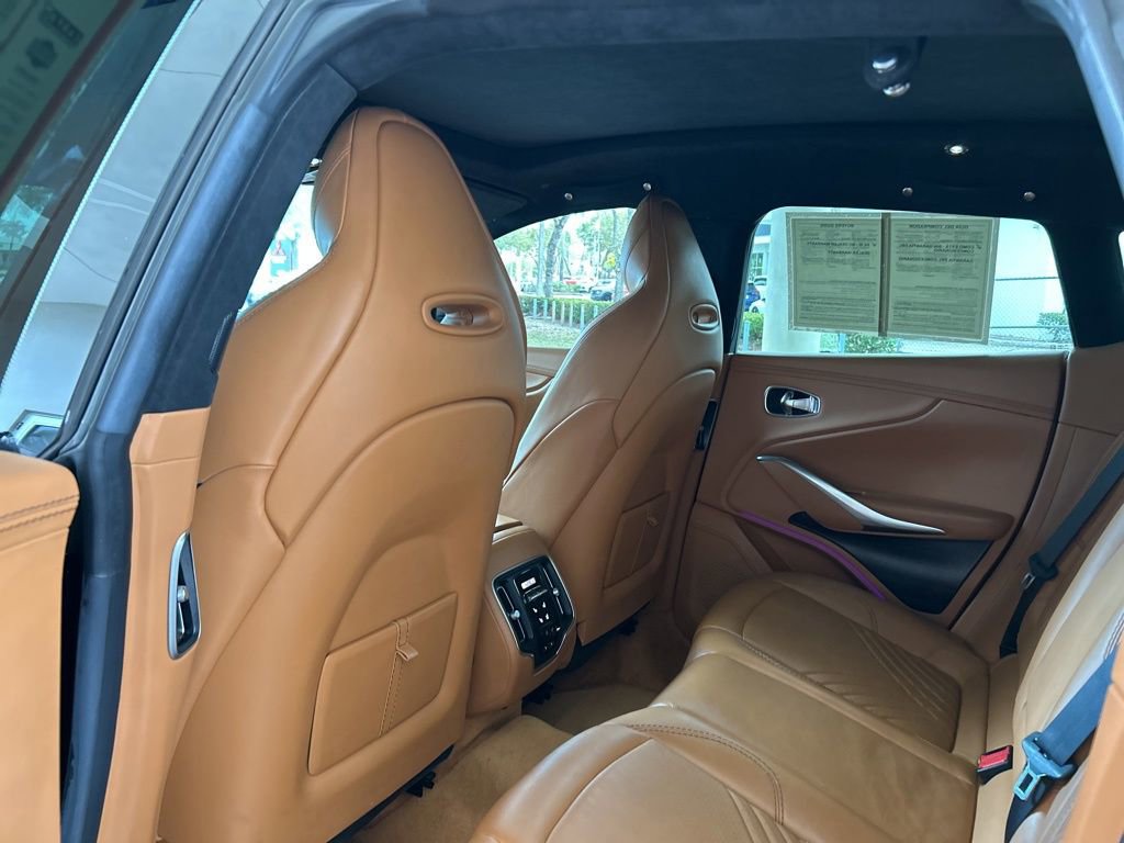 Used 2023 Aston Martin DBX image 38