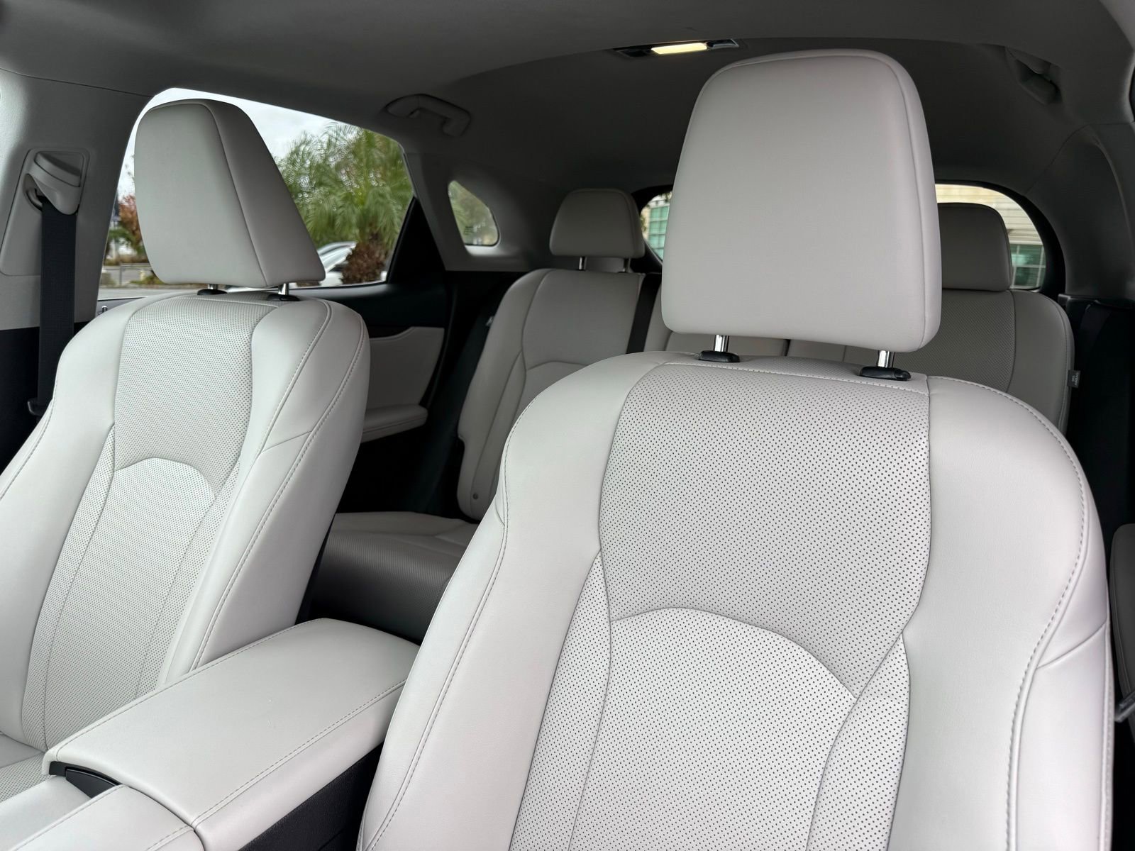 Used 2020 Lexus RX 450h AWD w/ Premium Package image 22