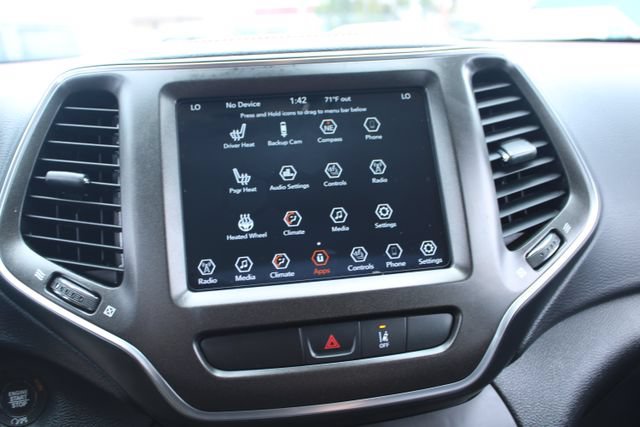 Used 2022 Jeep Cherokee Trailhawk AWD/4WD image 23