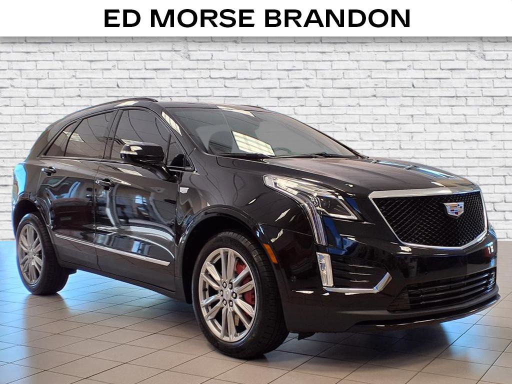 Certified 2023 Cadillac XT5 Sportv w/ Technology Package image 6