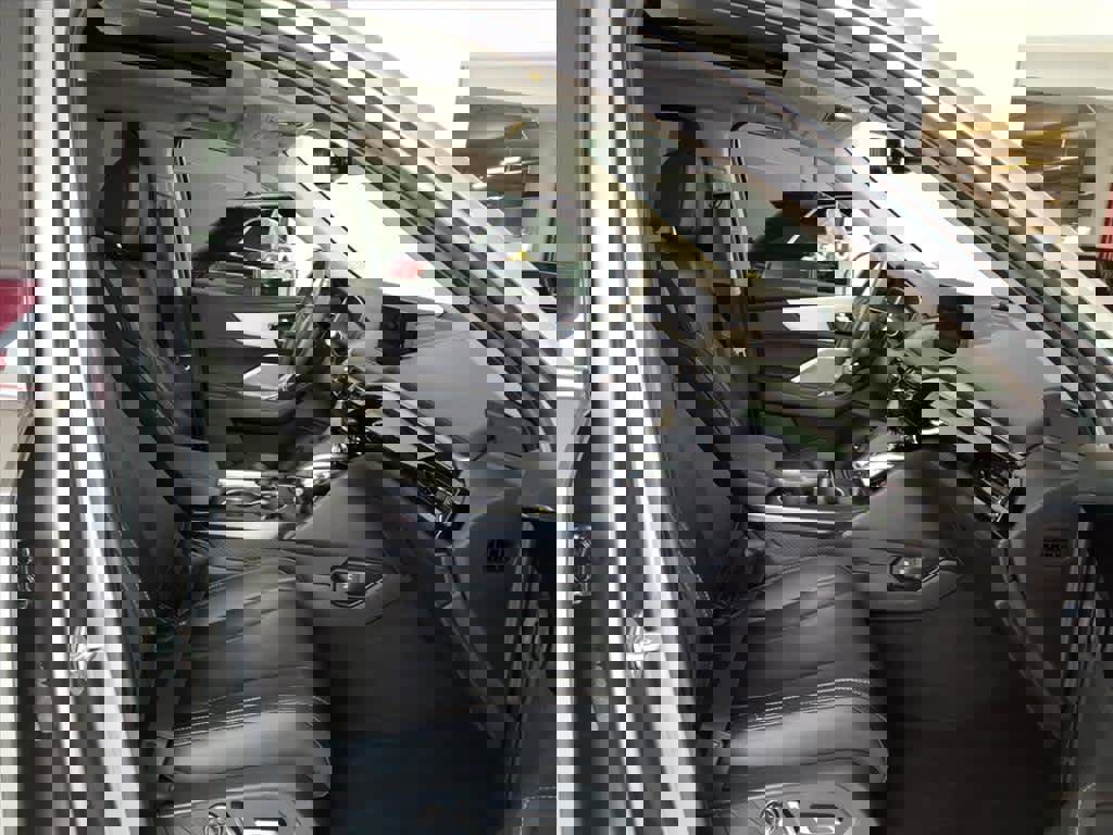 Used 2024 Acura MDX SH-AWD w/ Technology Package image 20