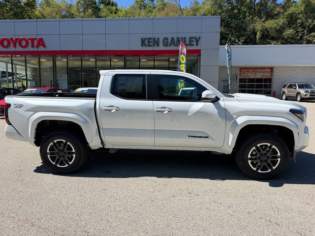 New 2026 Toyota Tacoma TRD Sport AWD/4WD image 2