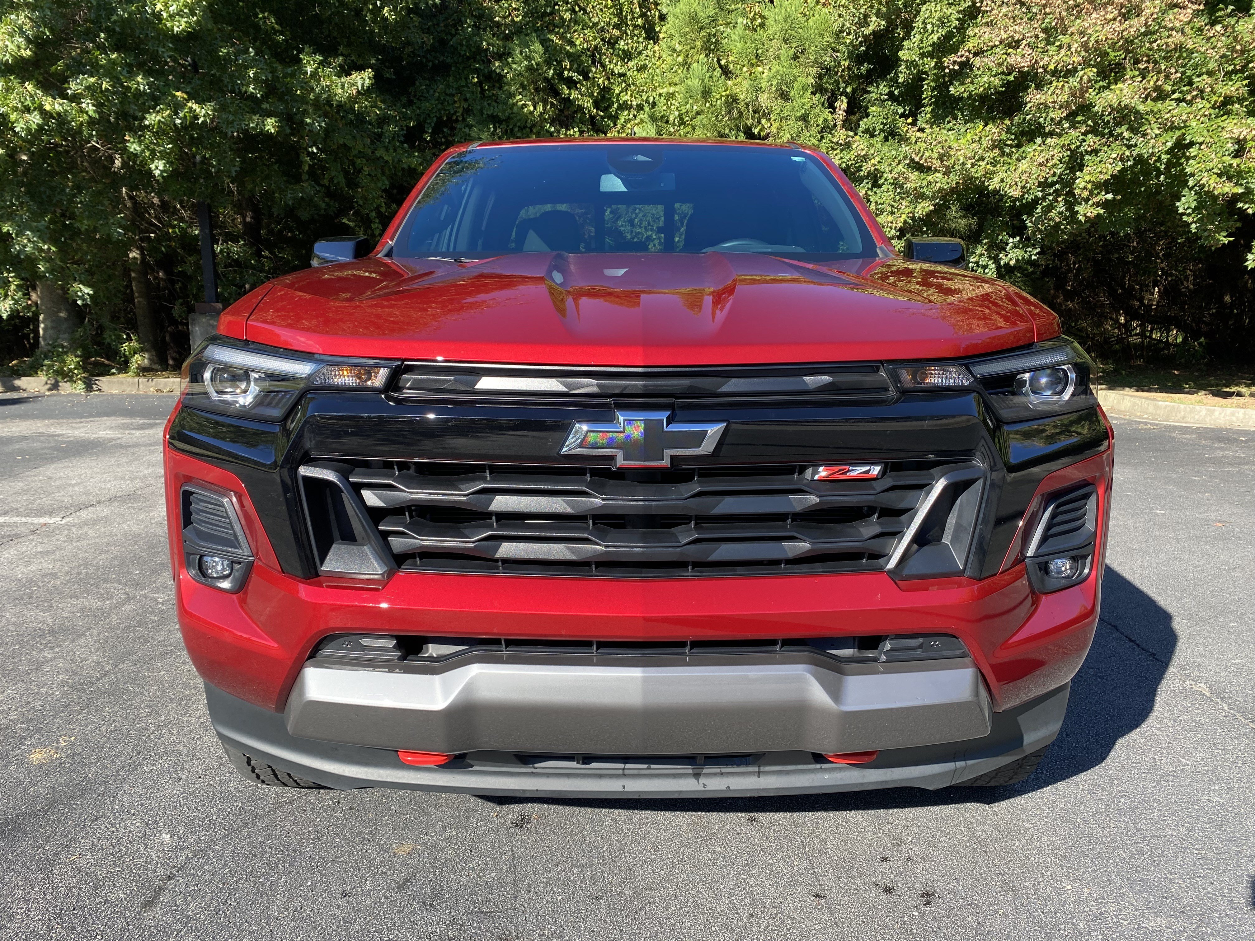 Used 2023 Chevrolet Colorado Z71 w/ Z71 Convenience Package 2 AWD/4WD image 3