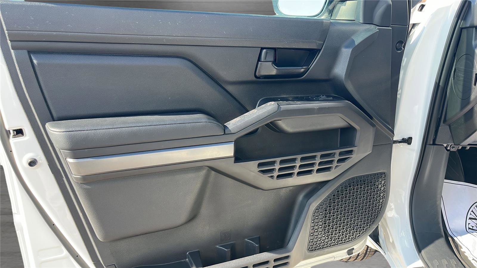 Used 2025 Toyota Tacoma SR5 image 13