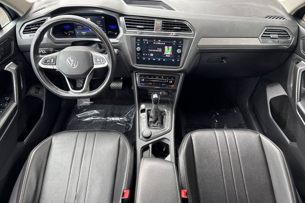 Used 2022 Volkswagen Tiguan SE AWD/4WD image 12