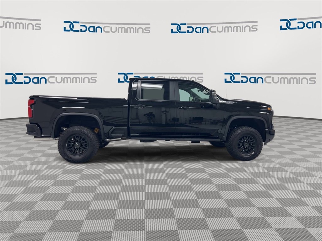 New 2026 Chevrolet Silverado 2500 ZR2 image 9