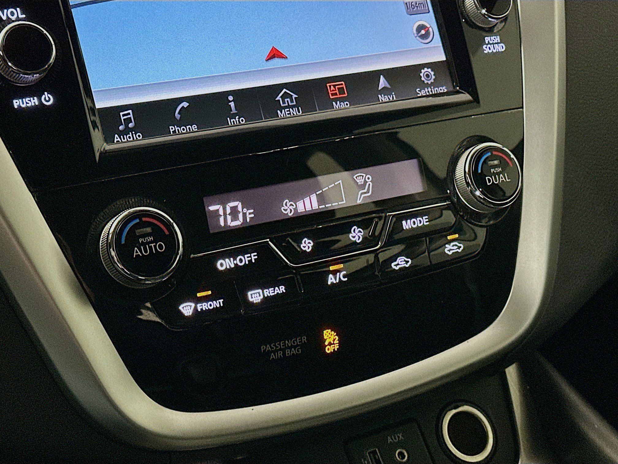 Used 2018 Nissan Murano SV image 24