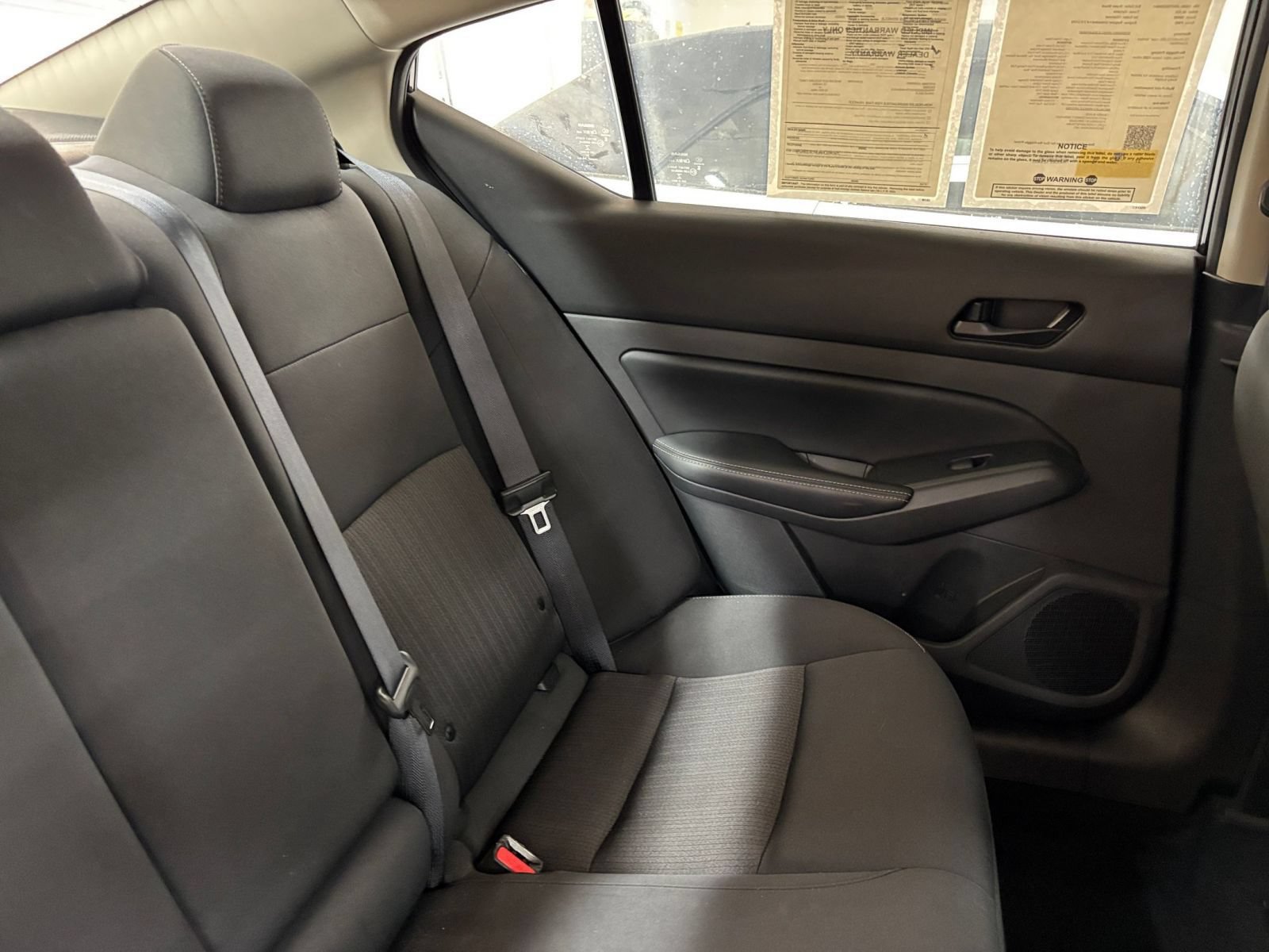 Used 2025 Nissan Altima 2.5 SV FWD image 37