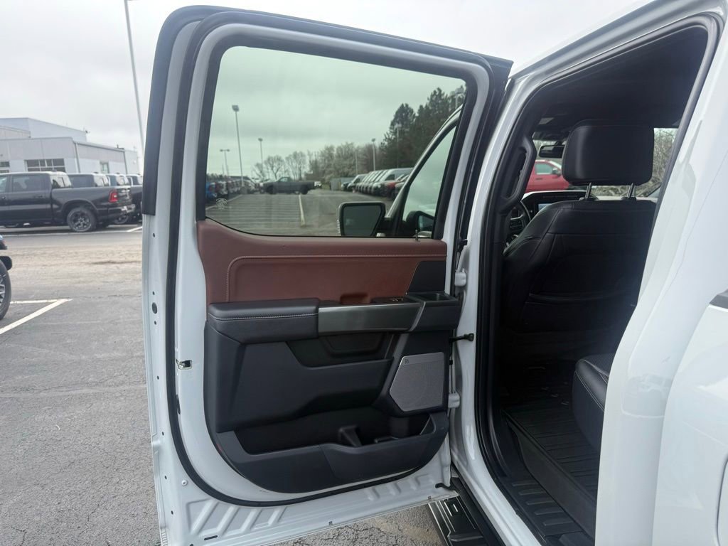 Used 2023 Ford F150 Lariat AWD/4WD image 38