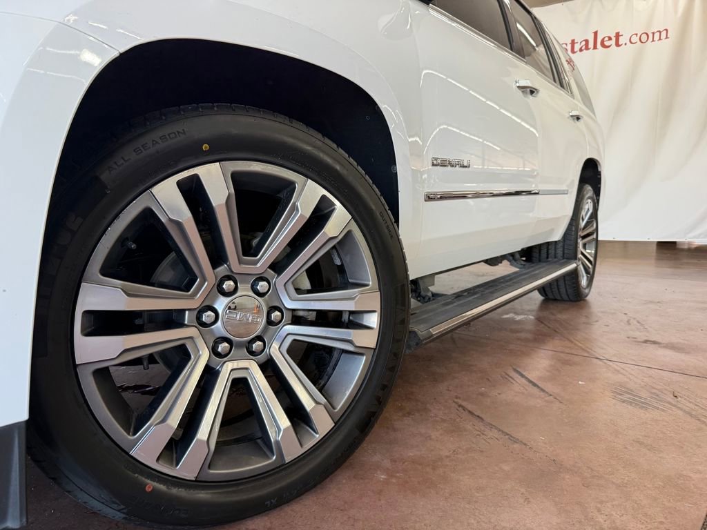Used 2018 GMC Yukon Denali w/ Denali Ultimate Package image 24