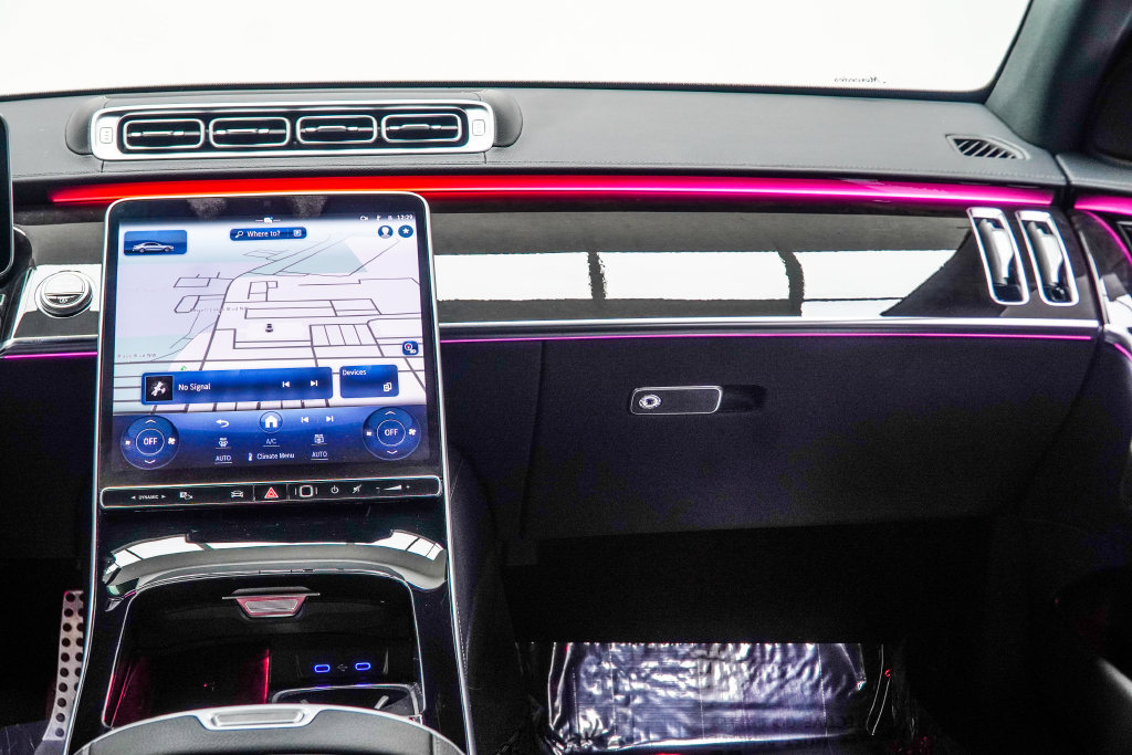 Used 2023 Mercedes-Benz S 500 4MATIC w/ AMG Line image 23