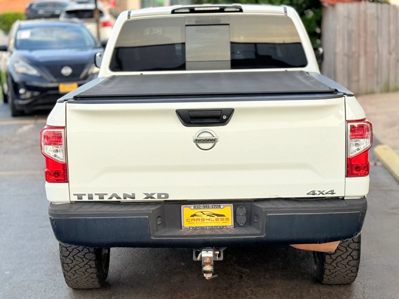 Used 2017 Nissan Titan XD AWD/4WD image 4