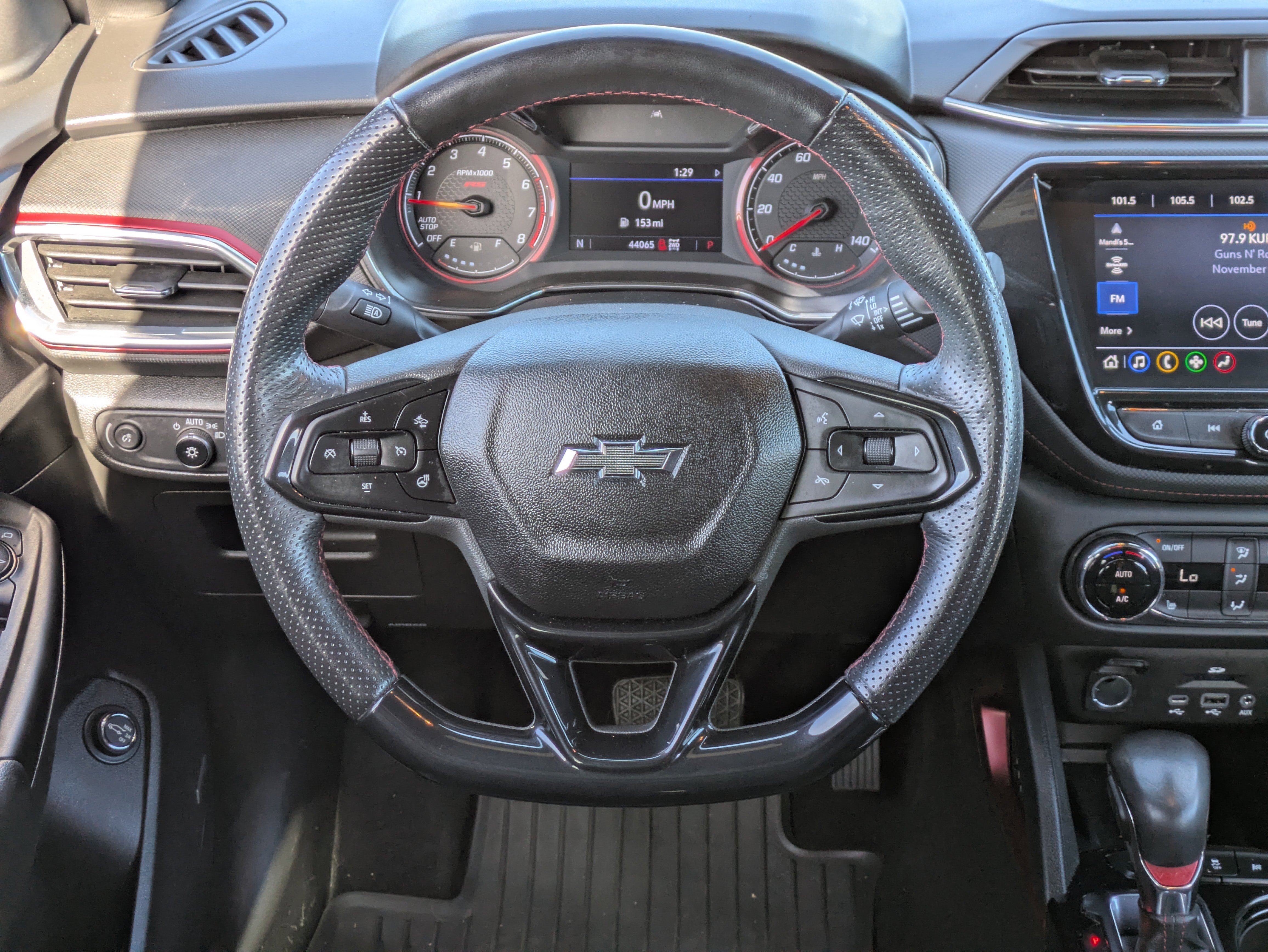 Used 2023 Chevrolet TrailBlazer RS w/ Sun and Liftgate Package image 20