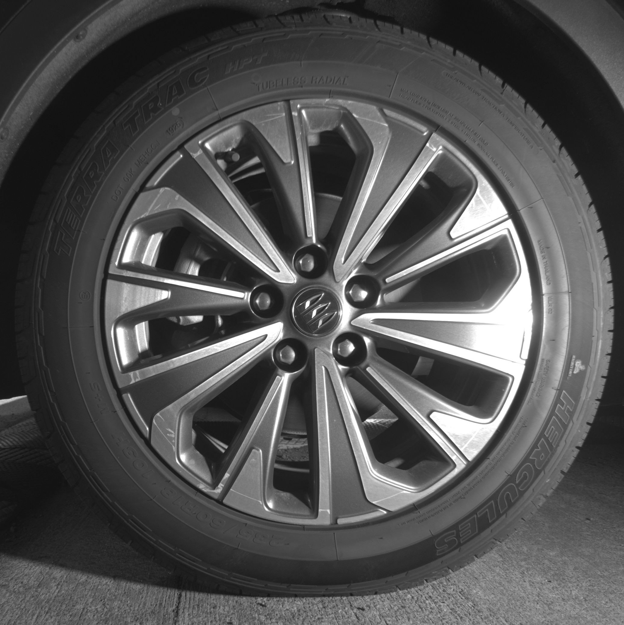 Used 2024 Buick Envision Preferred AWD/4WD image 12