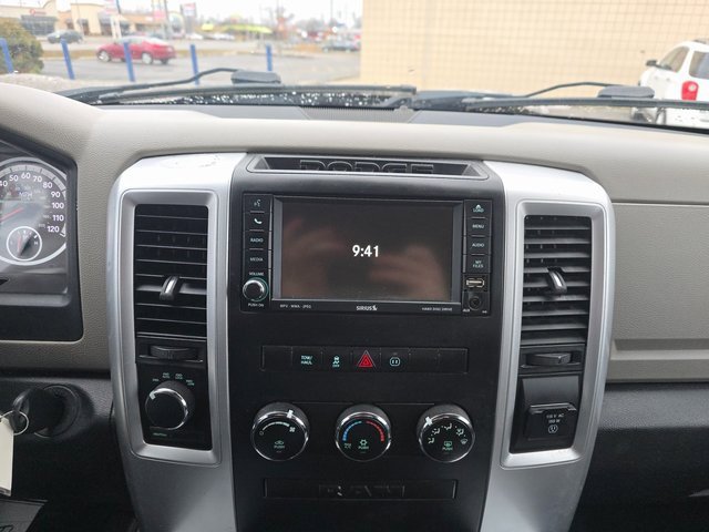 Used 2012 RAM 1500 Classic SLT w/ Remote Start & Security Group image 16