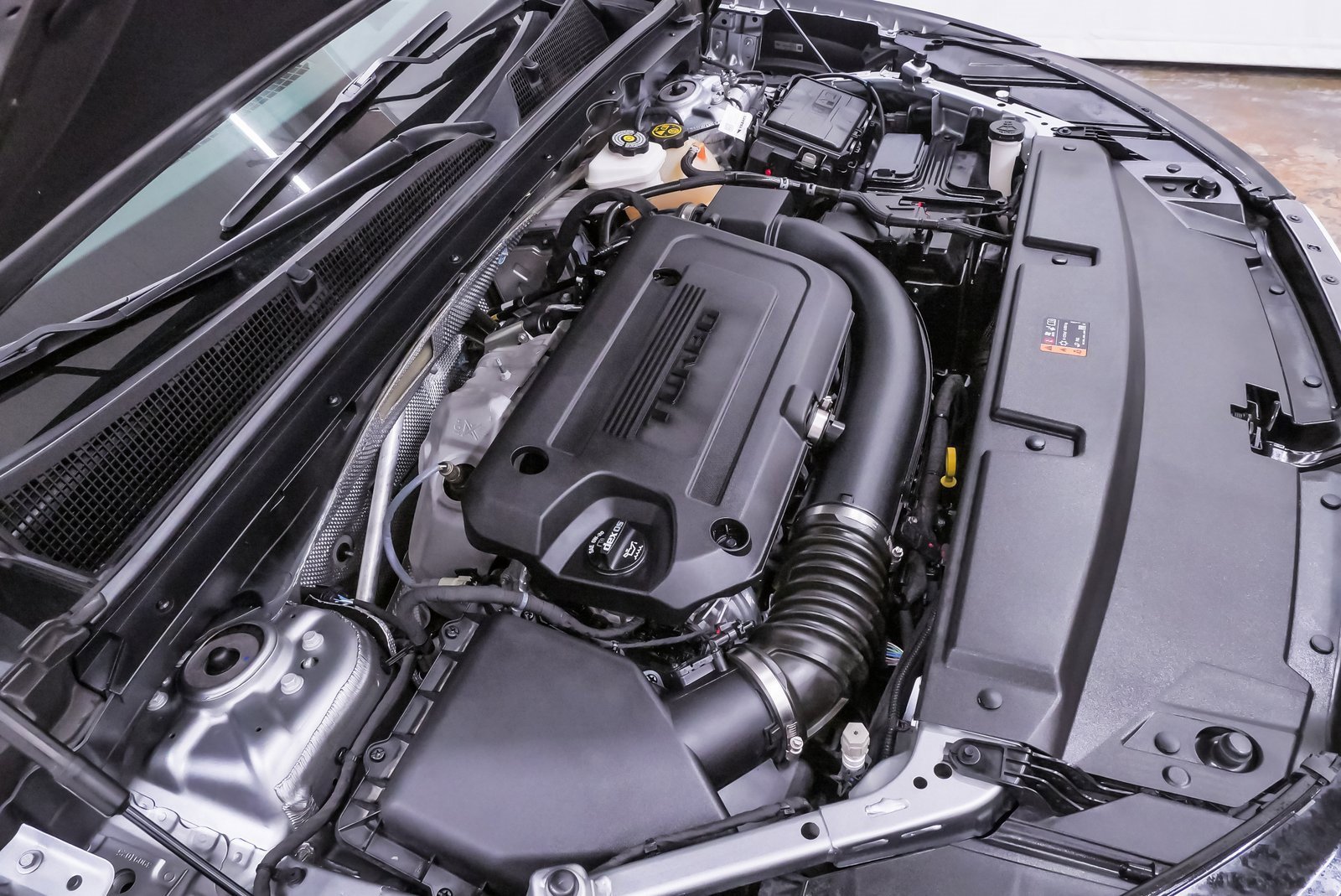 Used 2023 Buick Envision Avenir image 27