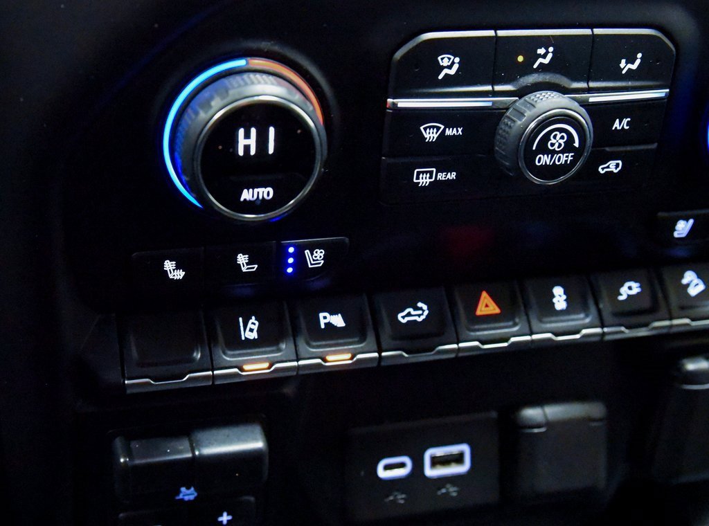 Used 2020 Chevrolet Silverado 3500 High Country w/ LPO, Dark Essentials Package image 21