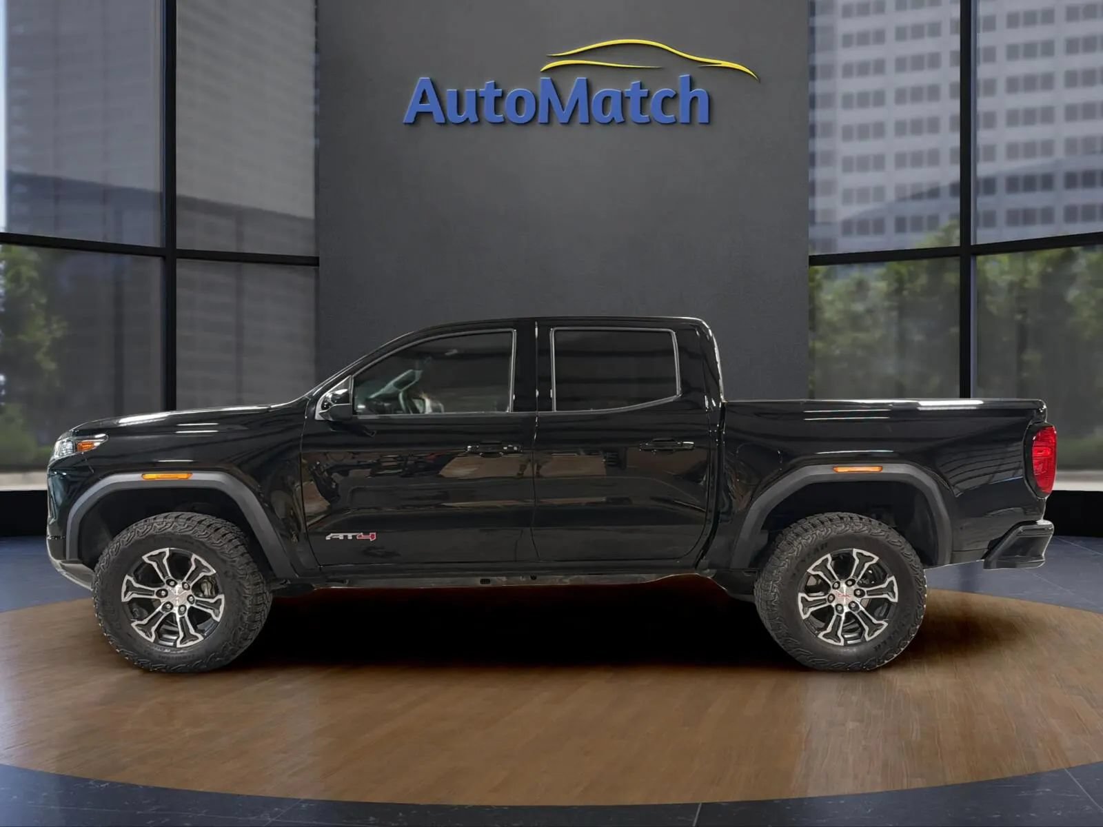 Used 2024 GMC Canyon AT4 AWD/4WD image 7