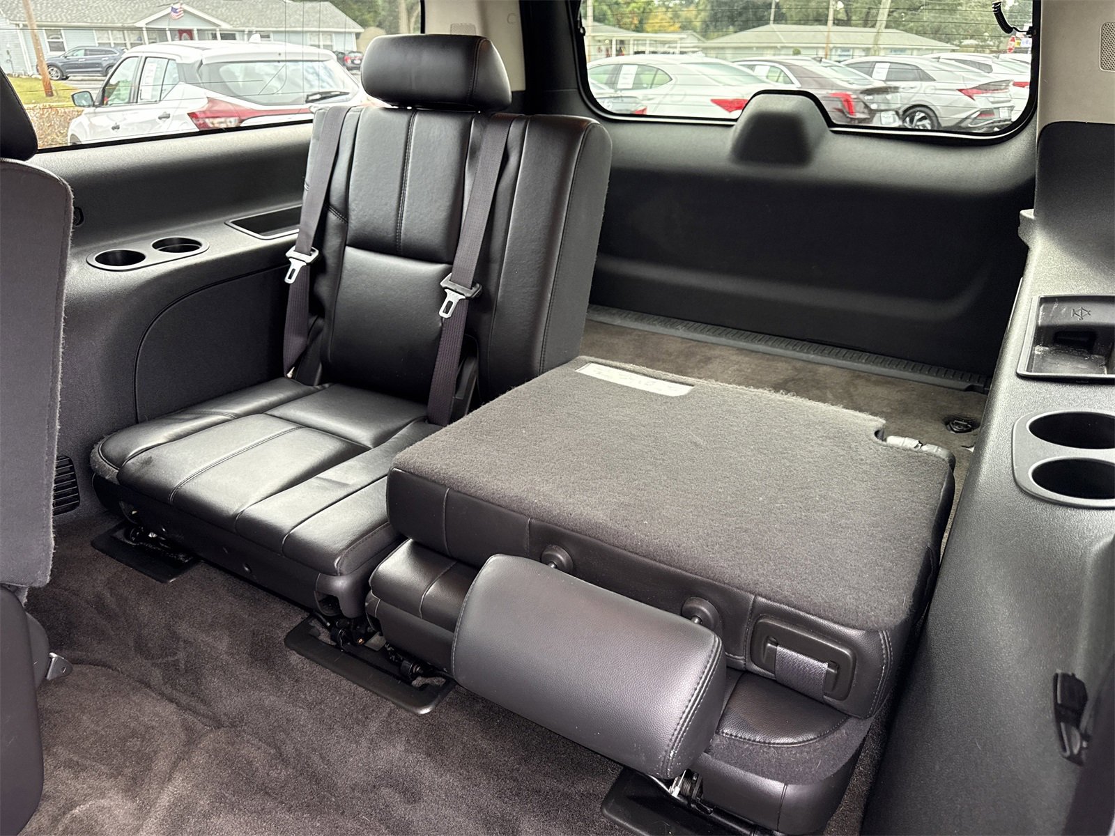 Used 2012 Chevrolet Suburban LT w/ Luxury Package image 13