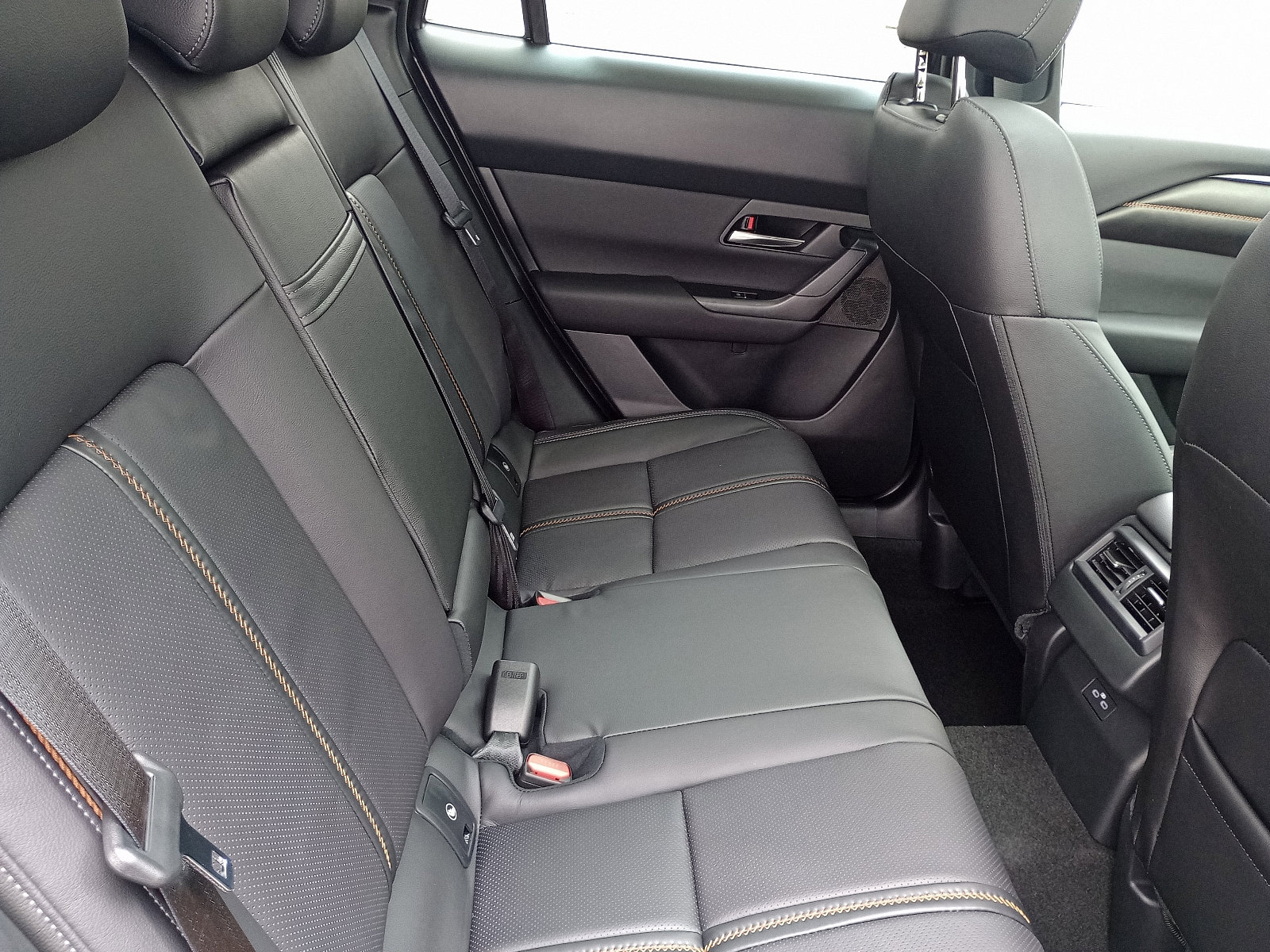 Certified 2025 MAZDA CX-50 AWD 2.5 S w/ Accent Package image 8
