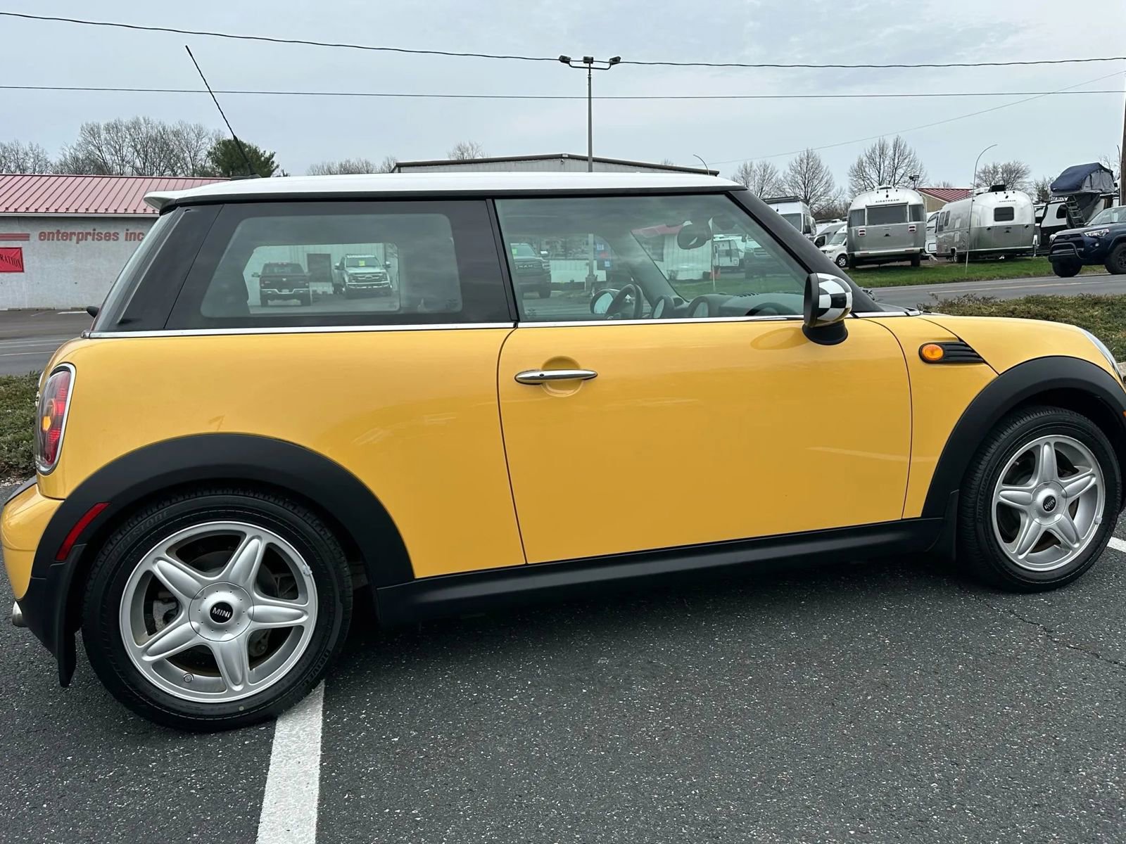 Used 2009 MINI Cooper Hardtop image 5