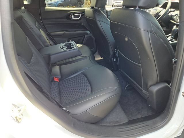 New 2026 Jeep Compass Latitude AWD/4WD image 13