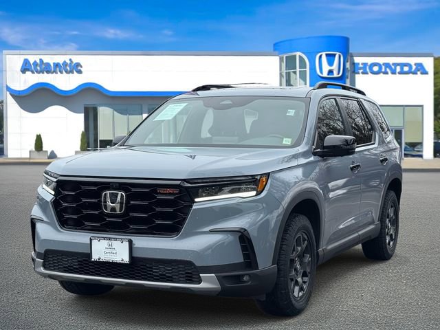 Certified 2024 Honda Pilot TrailSport image 2