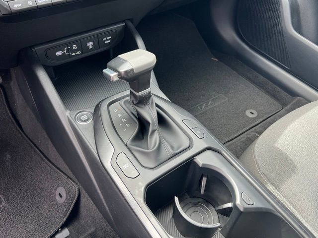 Certified 2025 Kia K4 LX image 21